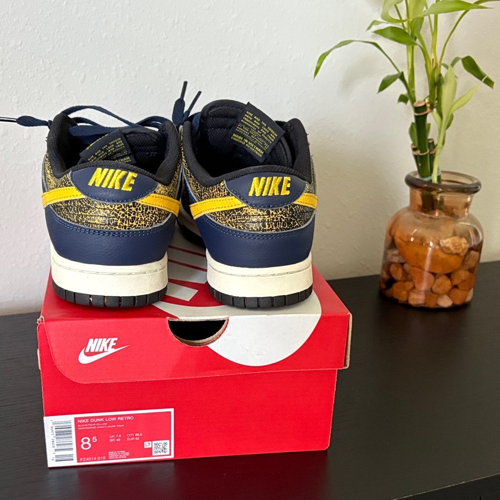 Nike Dunk Low Retro - Navy and Yellow